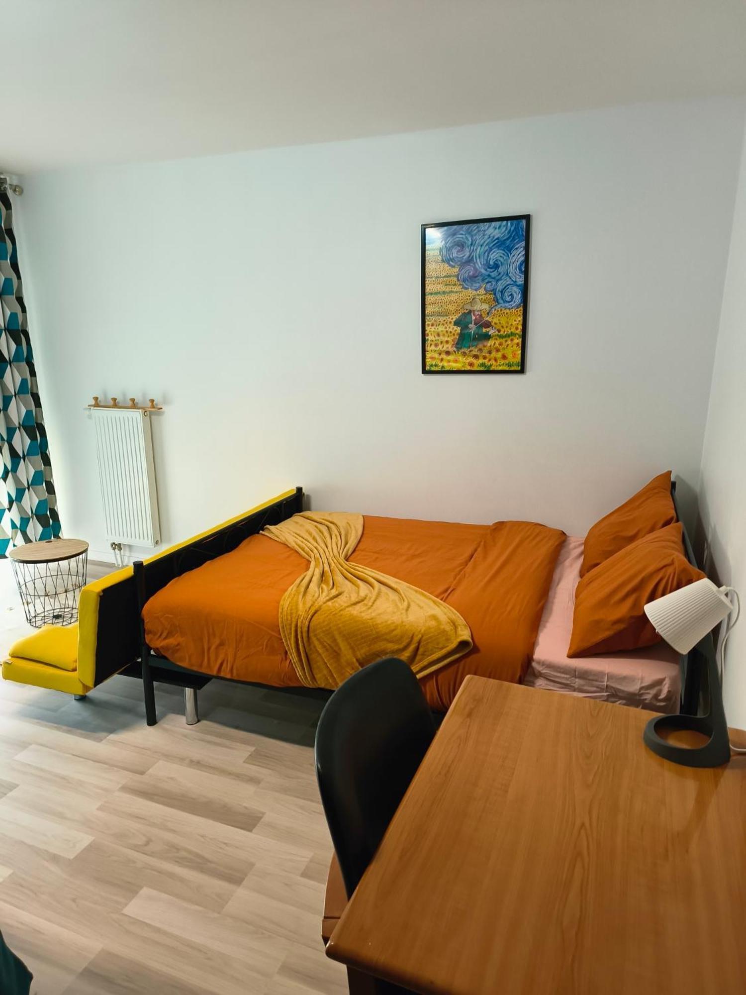 Chambre Privee Proche Stade De France Et Paris Dans Appartement Partage Pierrefitte-sur-Seine Exterior photo